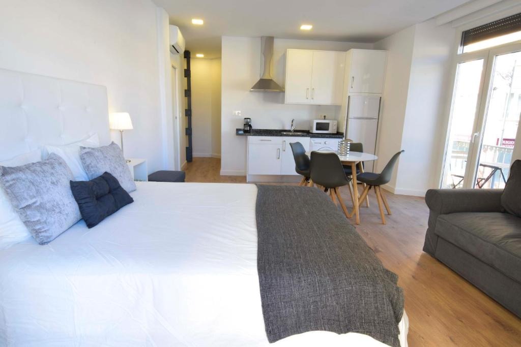 1.6 Estudio deluxe con 2 balcones (12)