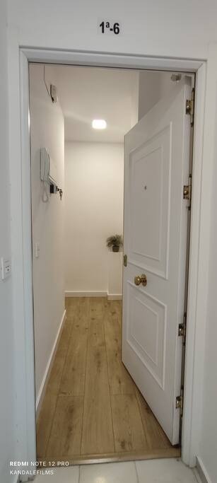 1.6 Estudio deluxe con 2 balcones (25)